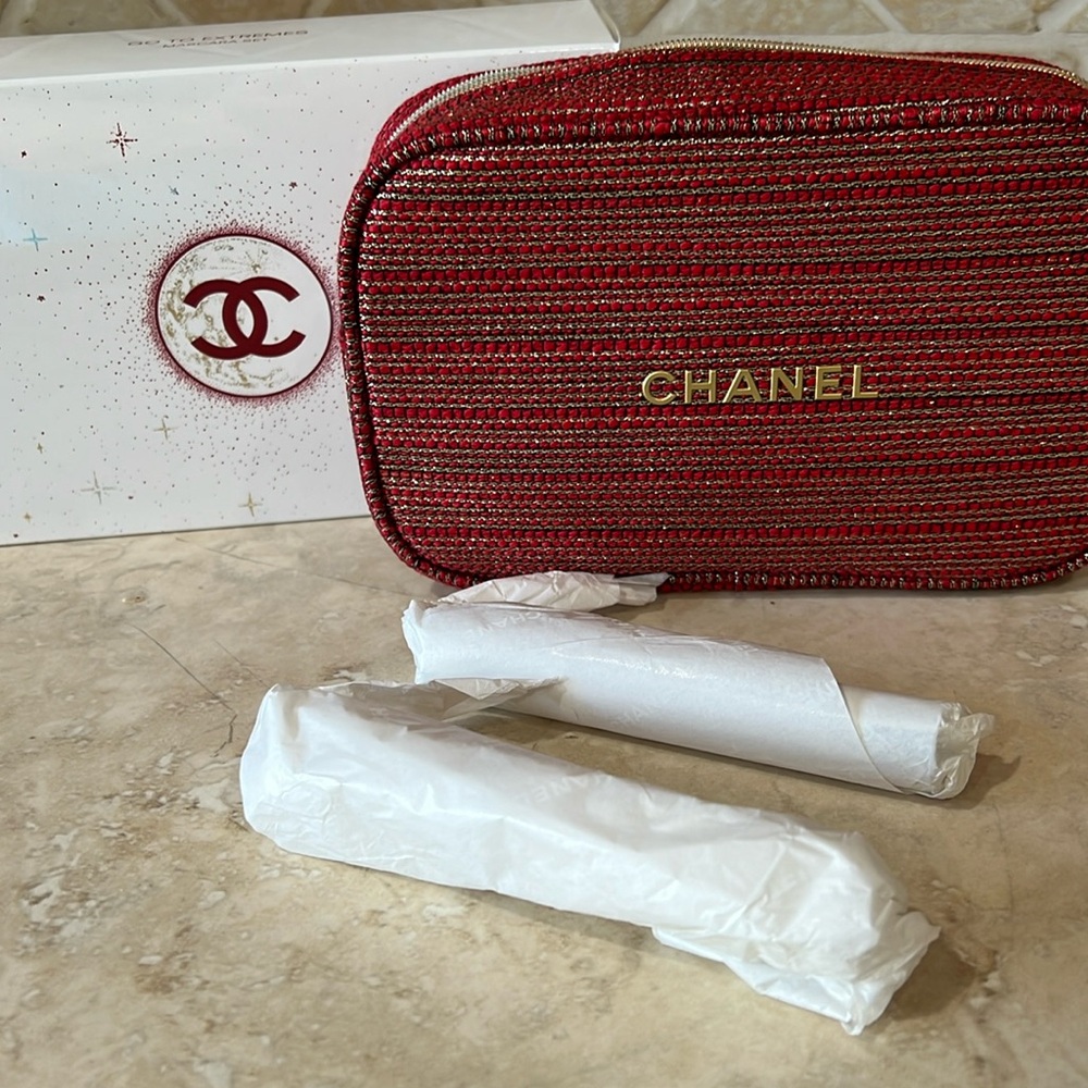 CHANEL Holiday Go to Extremes Limited Edition Mascara set NIB
